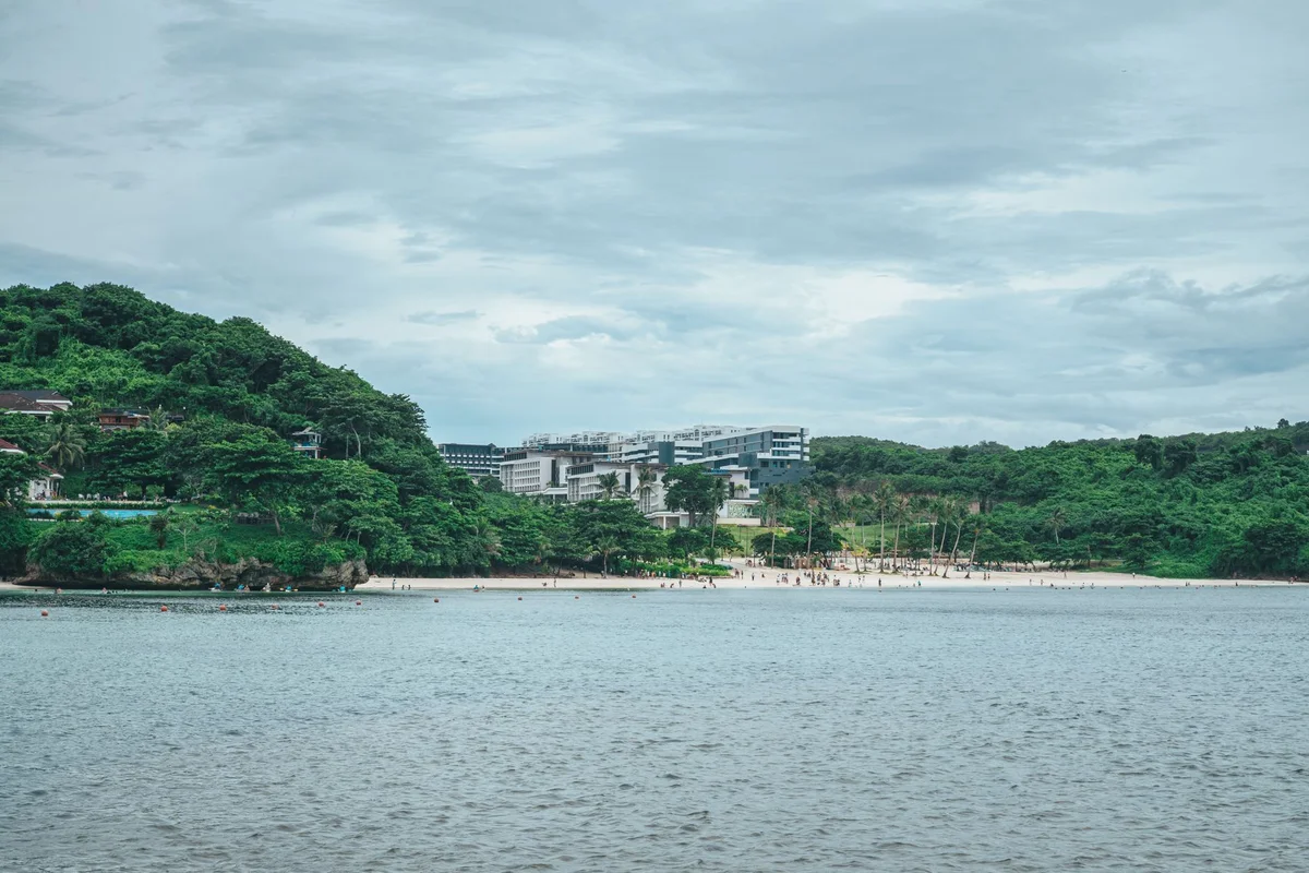 Mount Luho feature