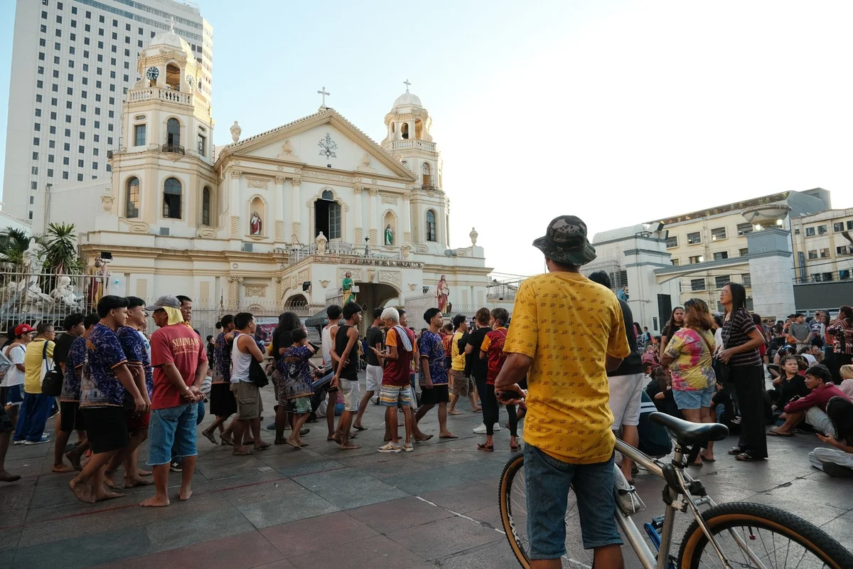 Quiapo Church view 1
