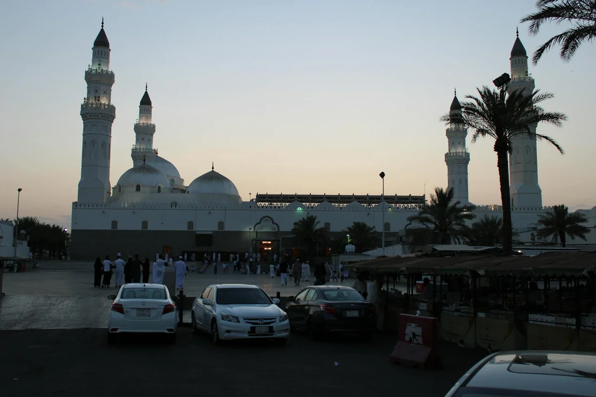 Quba Mosque feature