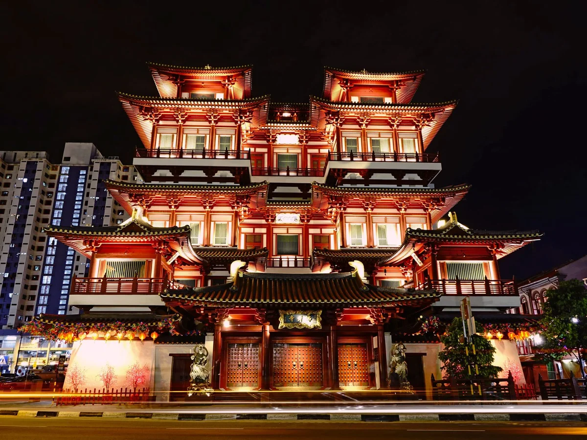 Buddha Tooth Relic Temple feature