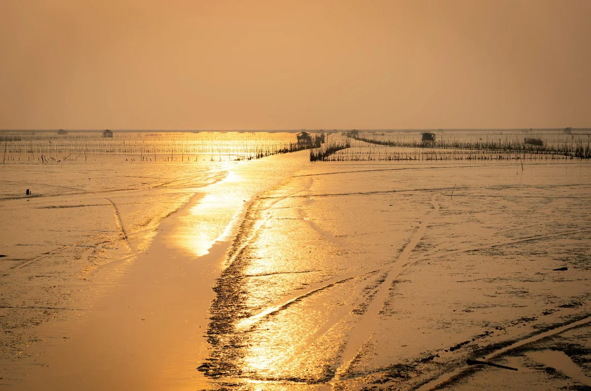 Eurwangni Beach feature