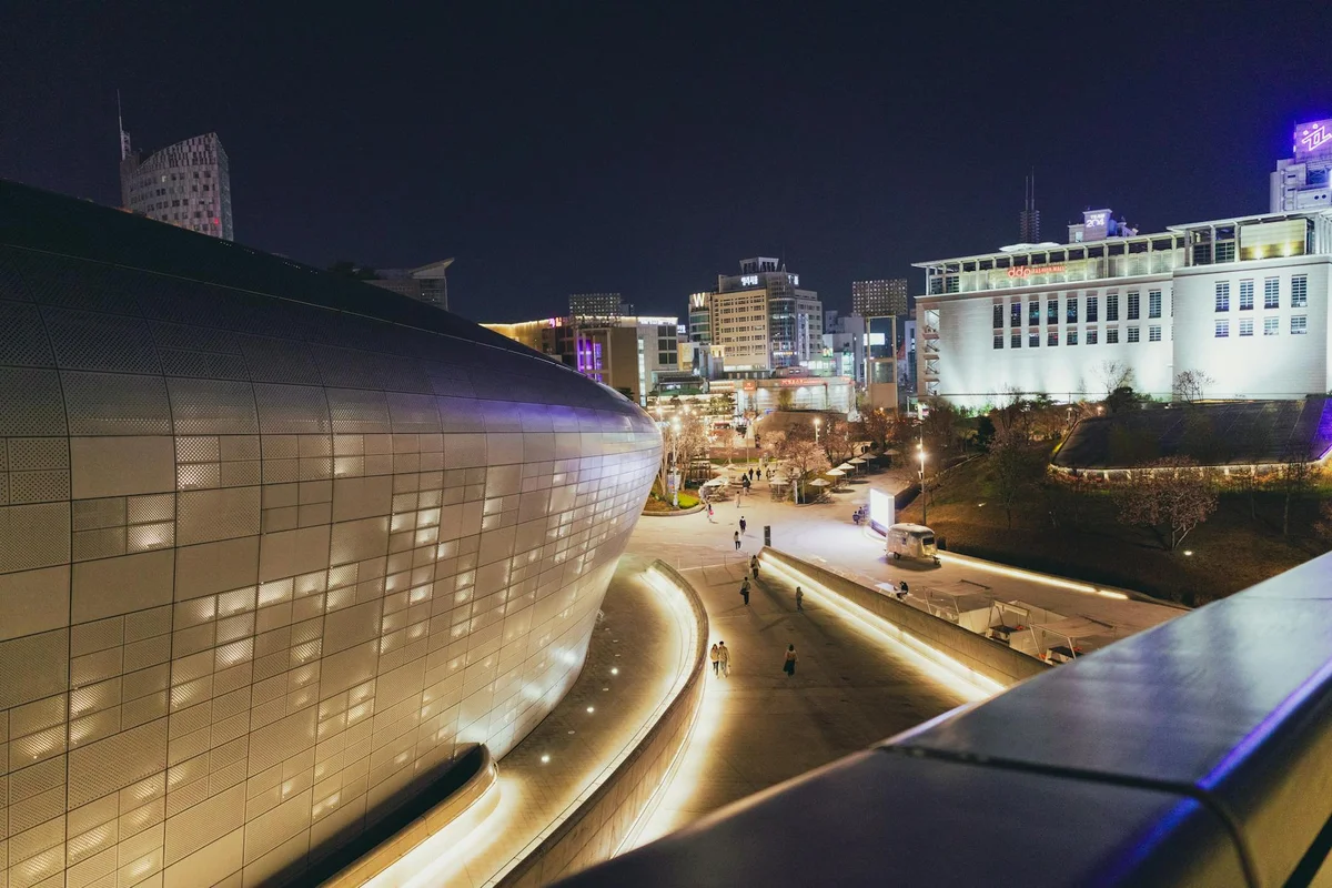 Dongdaemun Design Plaza feature