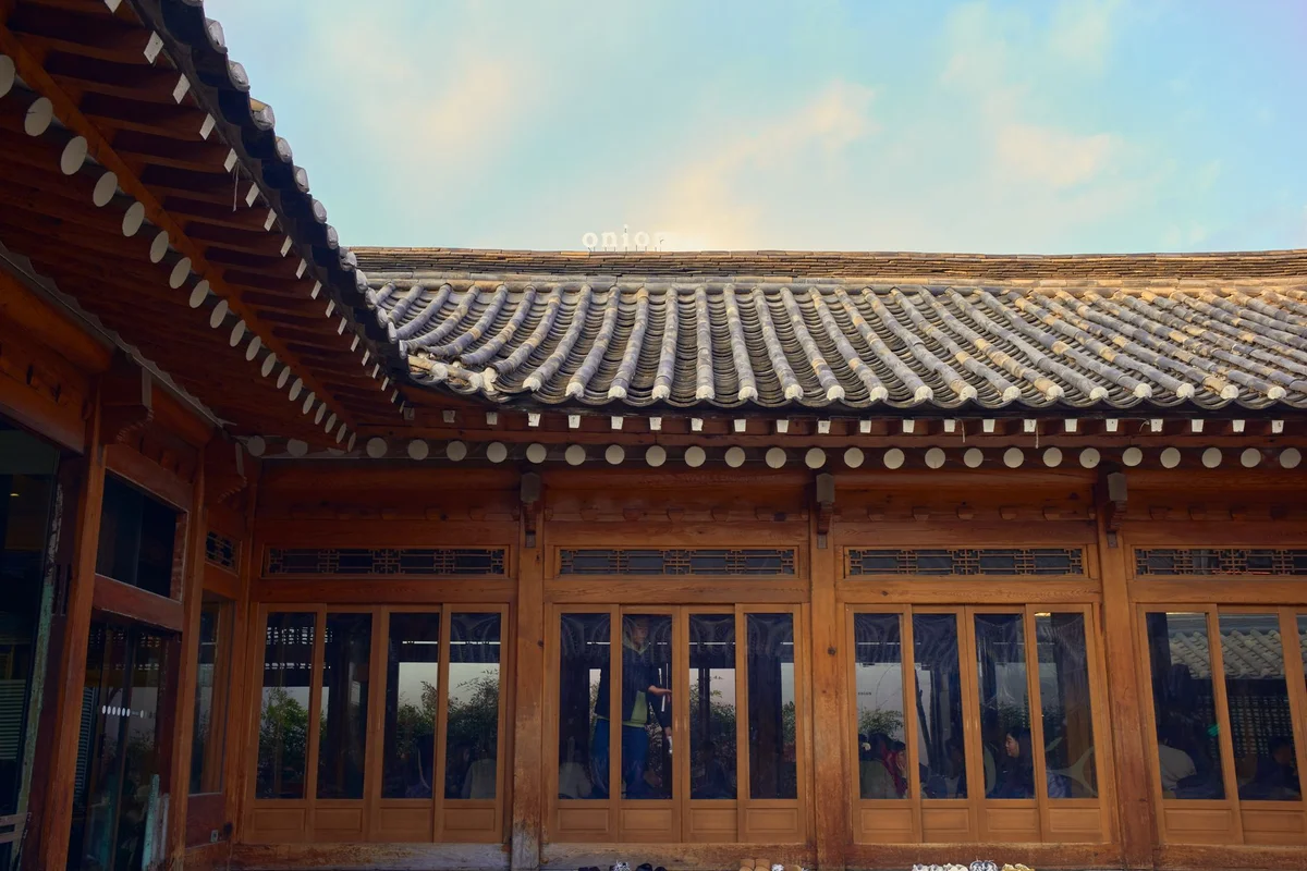 Gangneung Hyanggyo view 1
