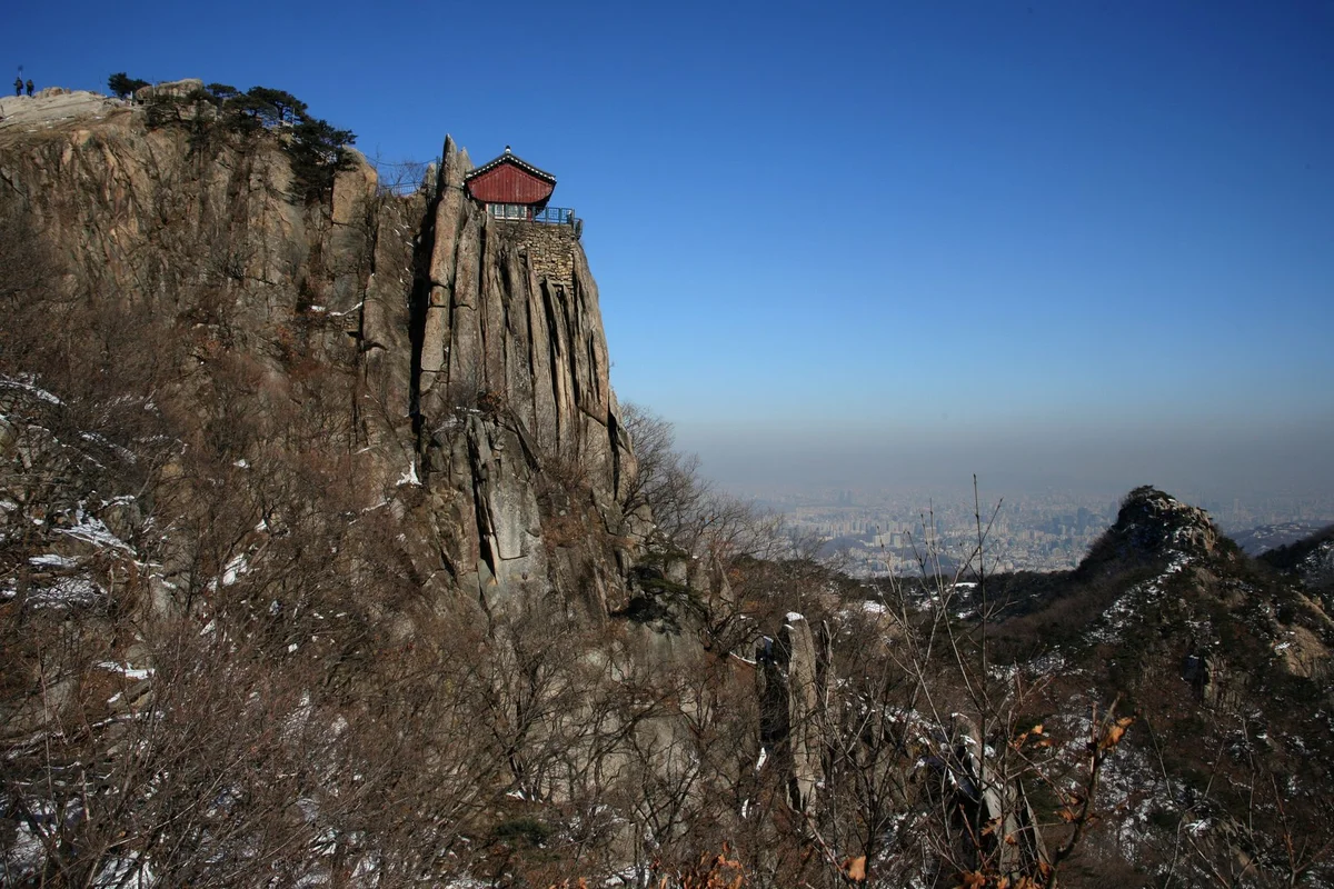 Gatbawi Buddha feature