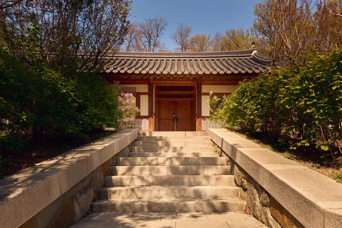Goryeogung Palace Site view 2