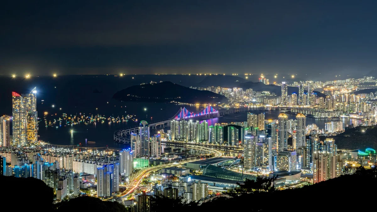 Gwangalli Beach feature