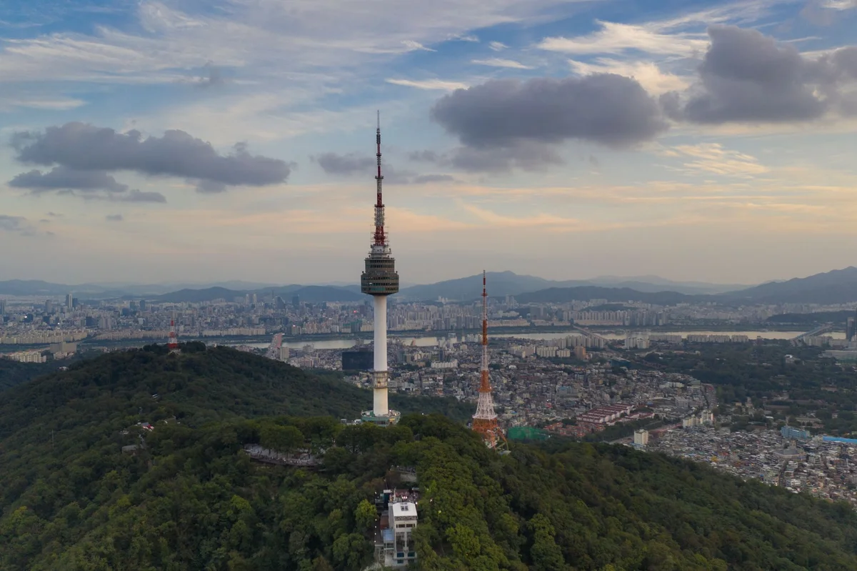 Namsan Seoul Tower feature