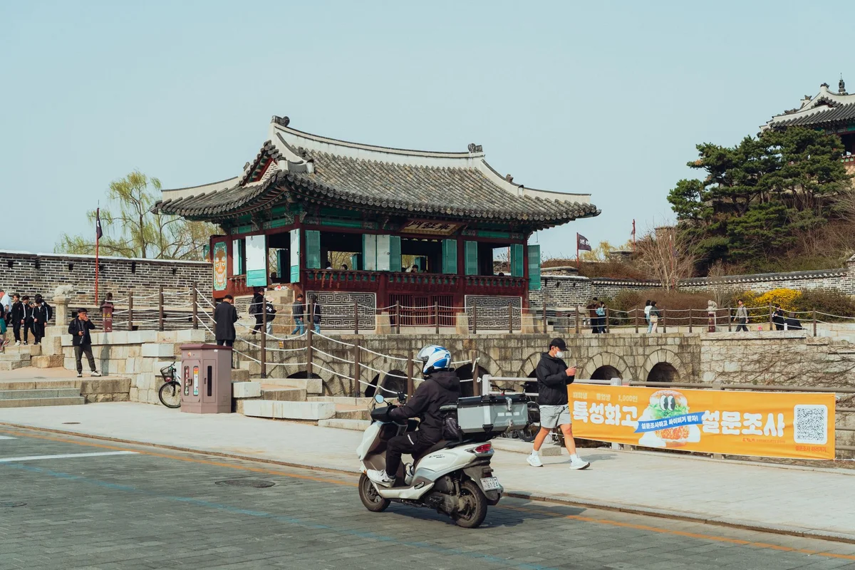Paldalmun Food Street view 1