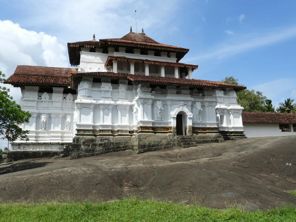 Dambulla Cave Temple view 2