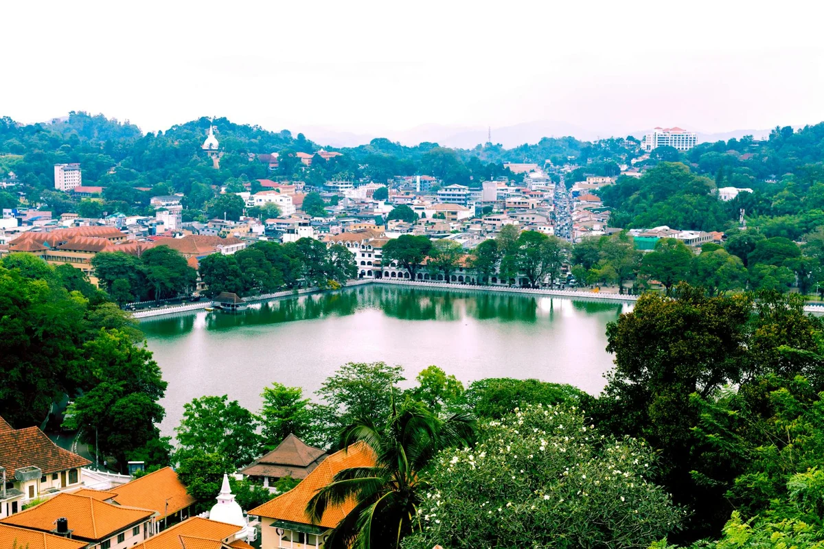 Temple of the Sacred Tooth Relic view 1