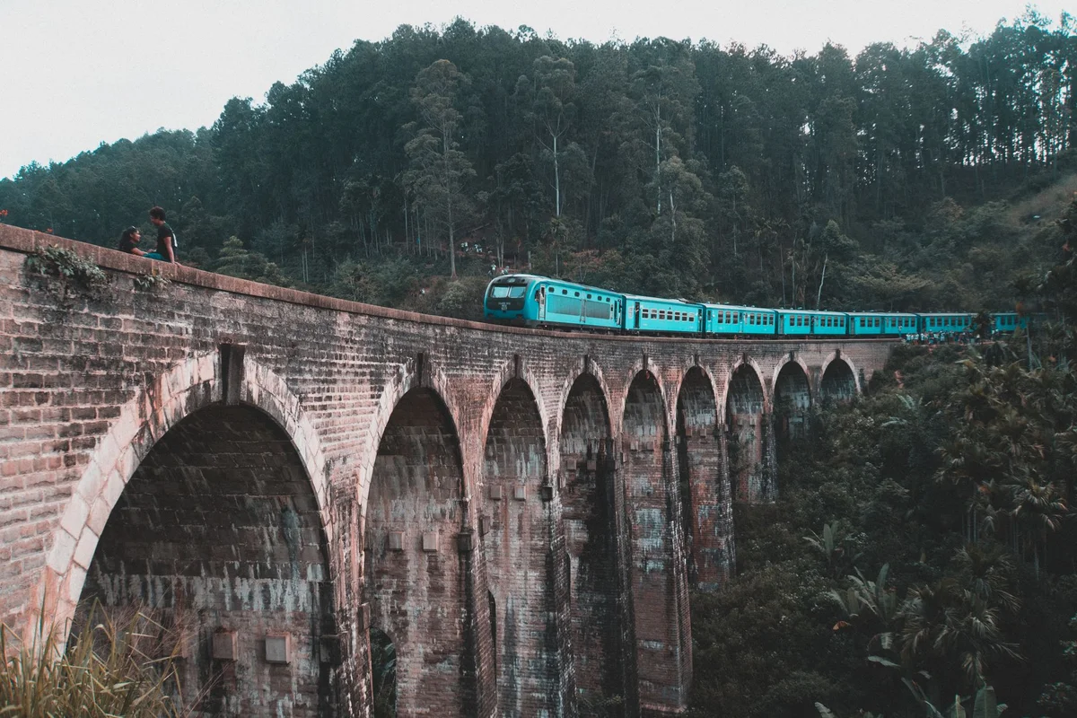 Nine Arch Bridge feature