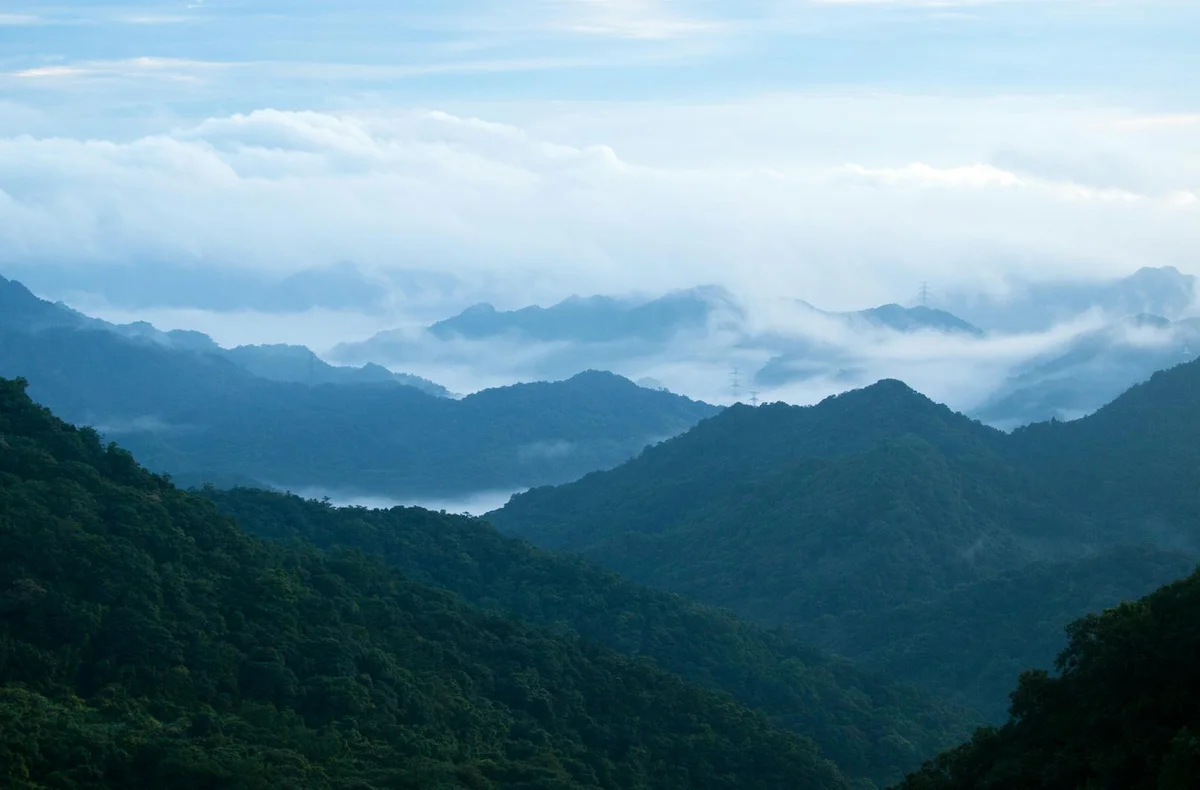 Shuishe Lakeside Trail view 1