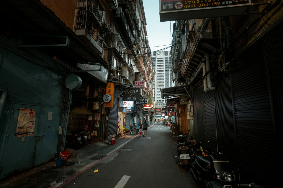 Shizi Street view 1