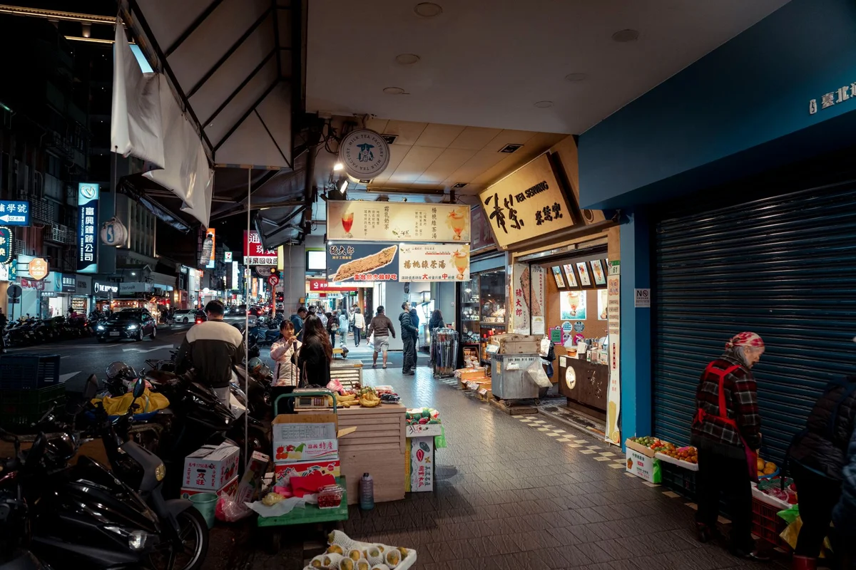 Fenqihu Old Street view 2