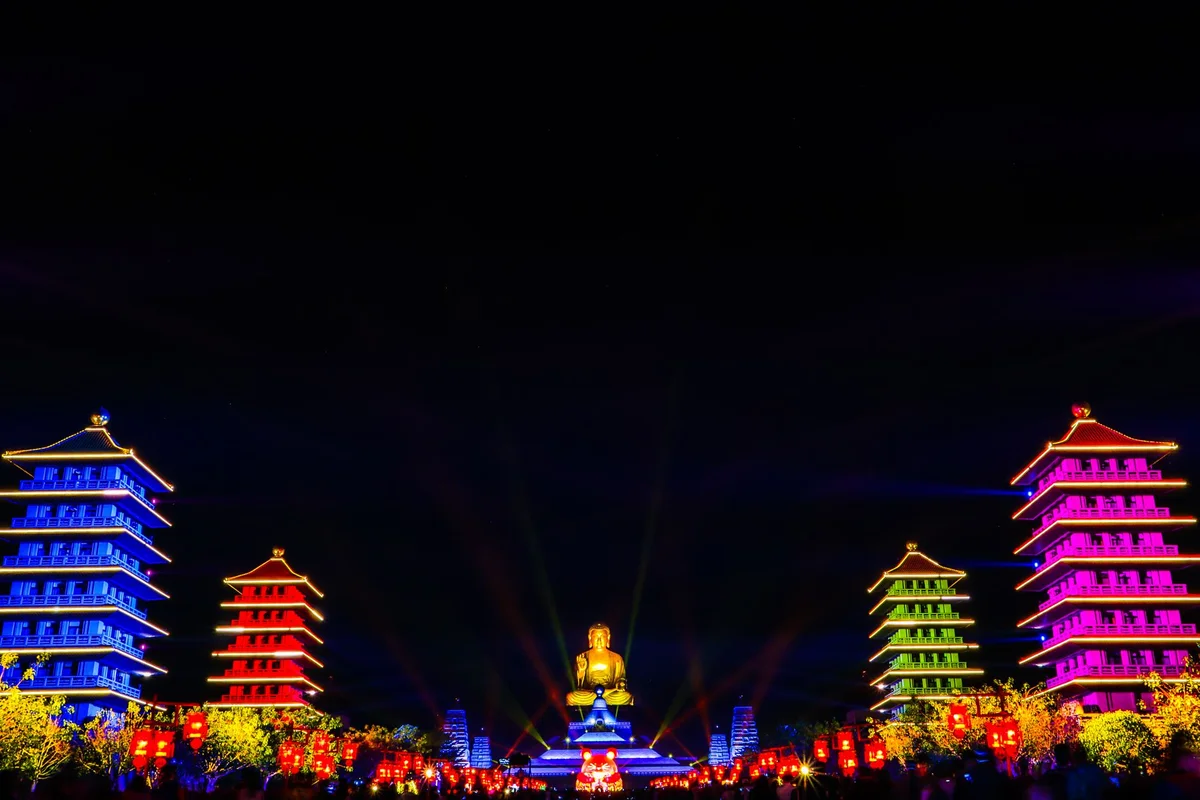 Fo Guang Shan Monastery view 1