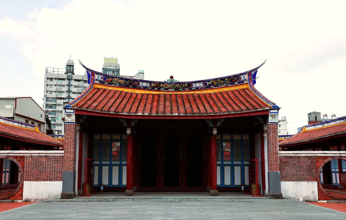Mengjia Longshan Temple feature