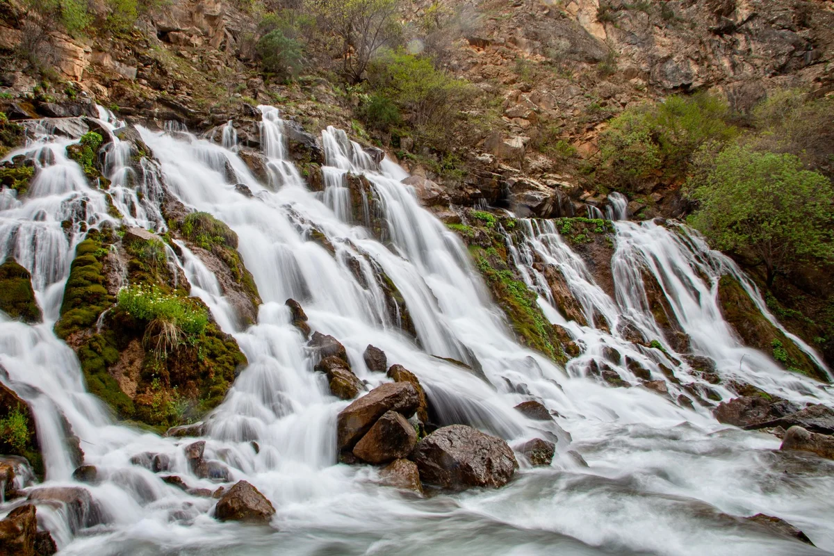 Gusgarf Waterfall view 1