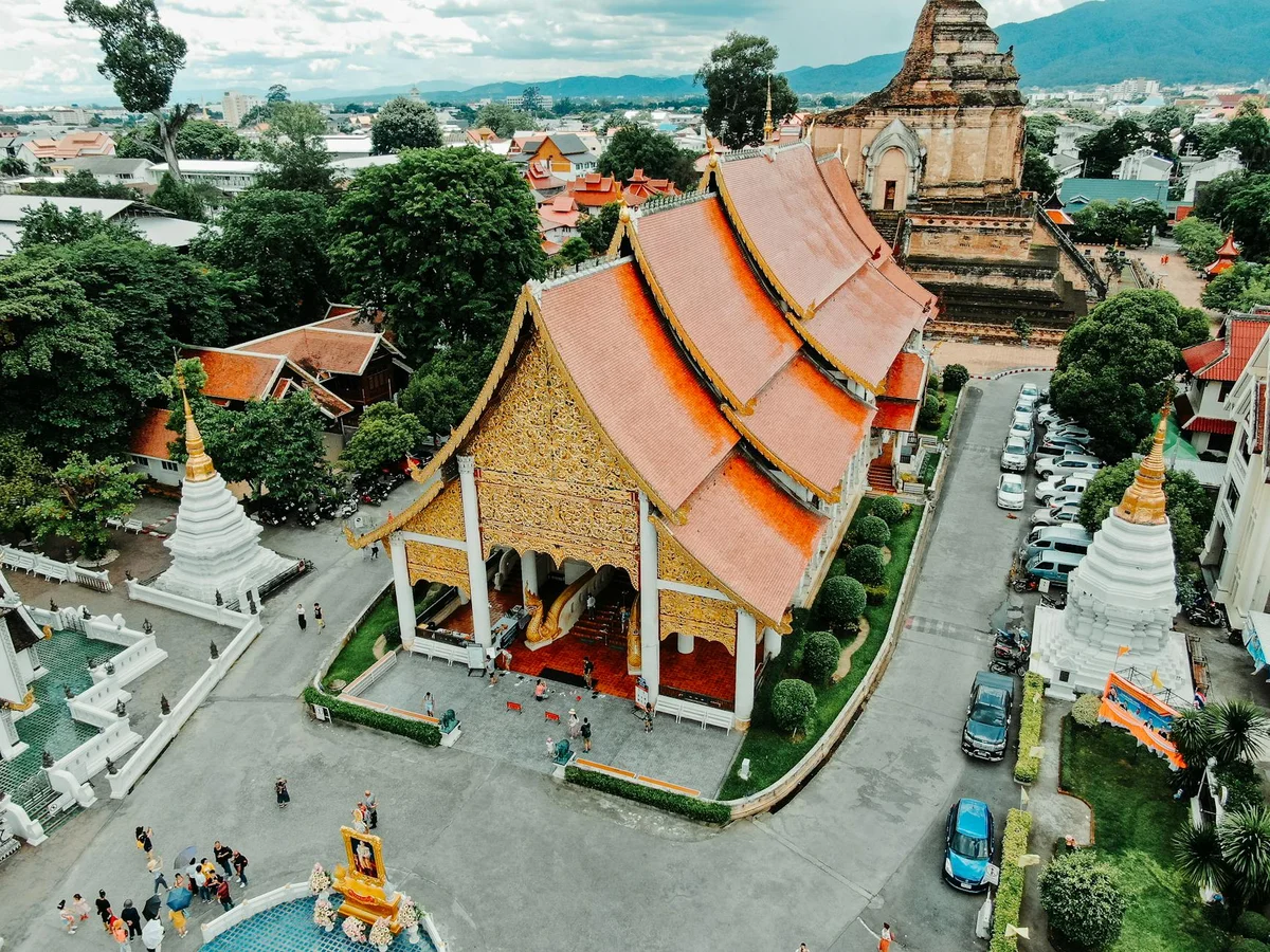 Wat Inthakhin Sadue Muang feature