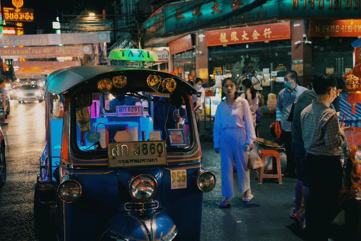Chiang Mai Night Bazaar feature