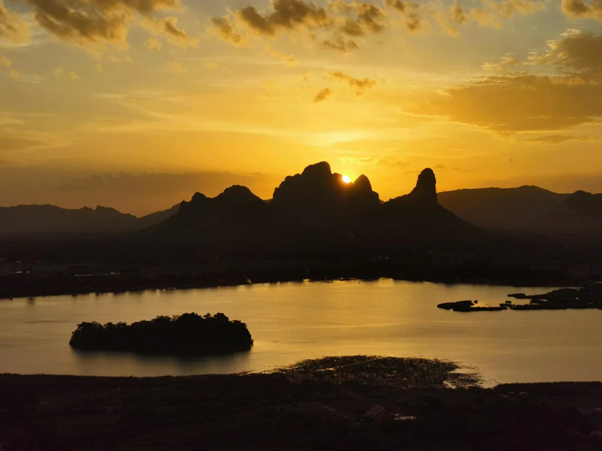 Huai Tueng Thao Reservoir feature