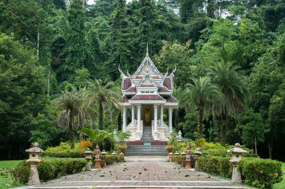 Wat Chet Yot view 2