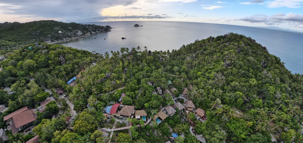 Haad Yuan Beach feature