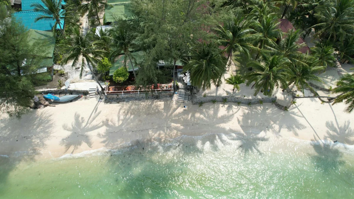 Secret Beach (Haad Son) feature