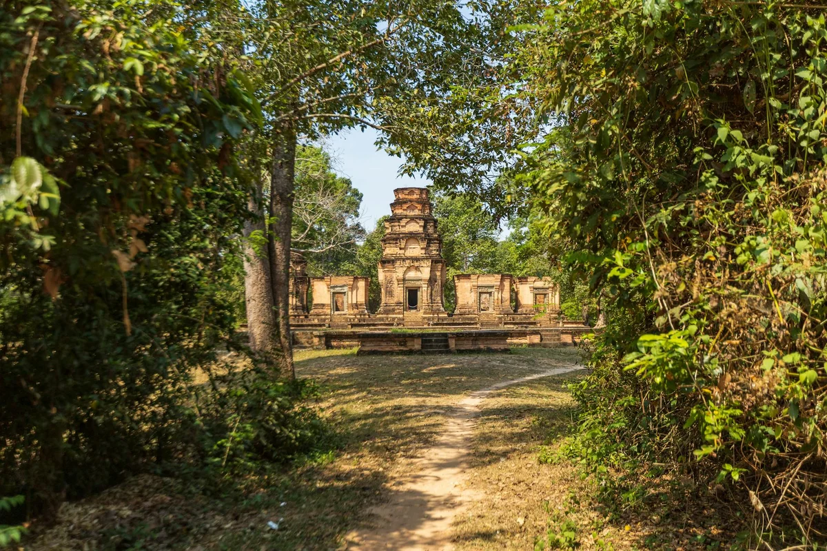Wat Phu Khao Noi view 2