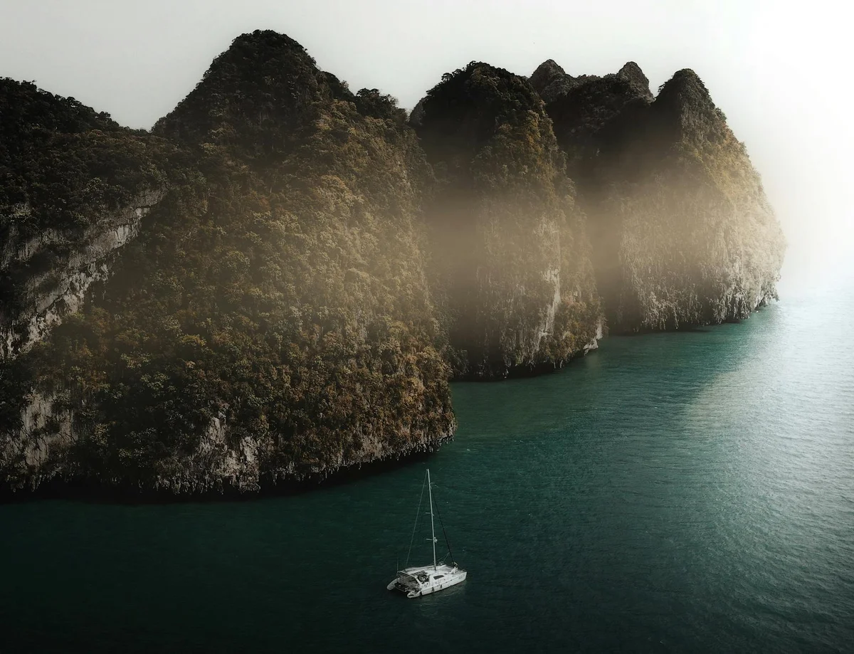Loh Dalum Bay feature