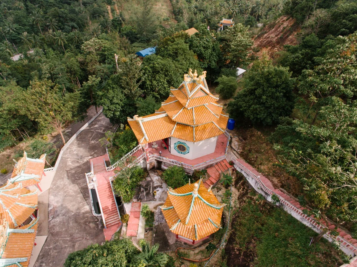 Cherntawan International Meditation Center feature