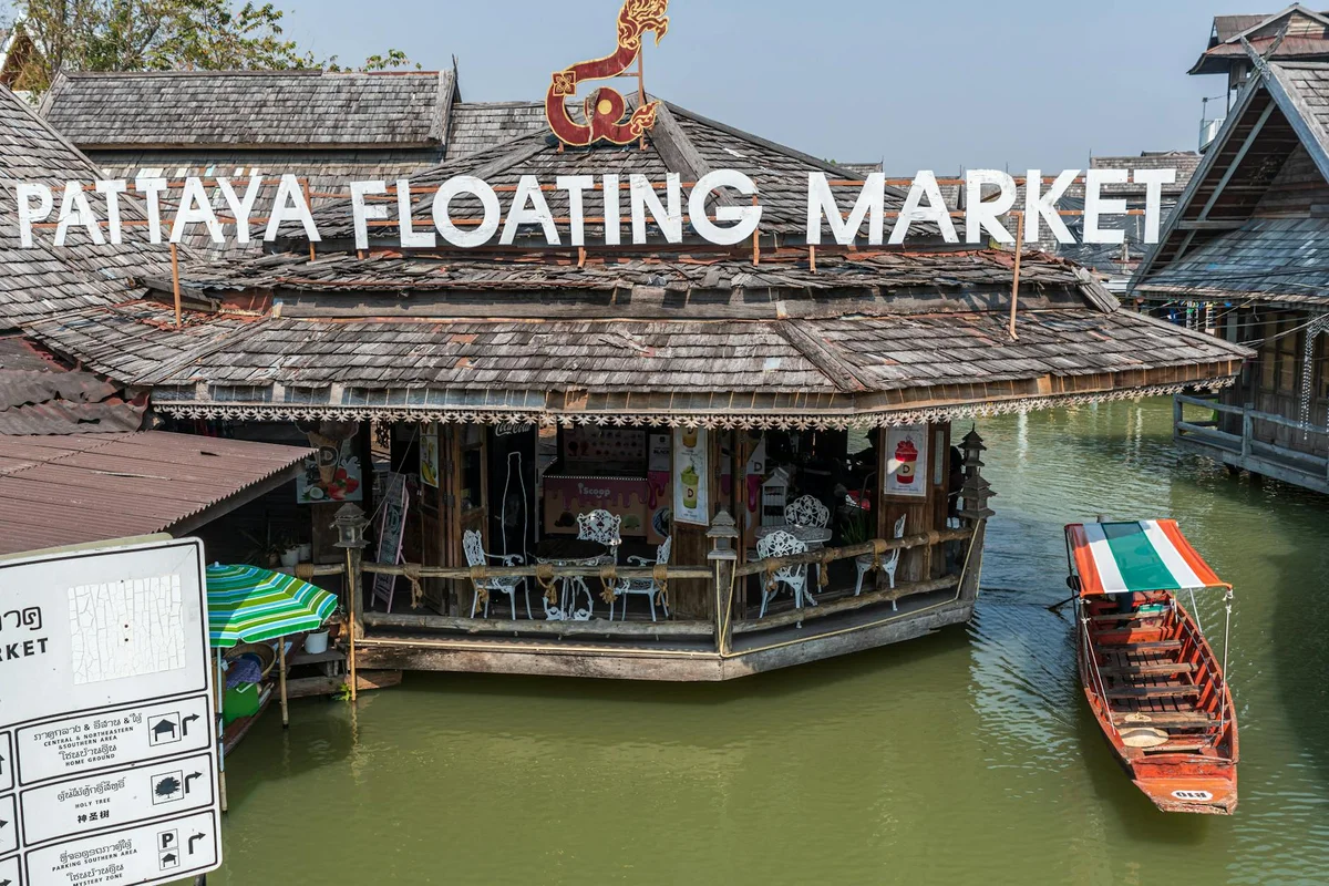 Pattaya Floating Market view 1