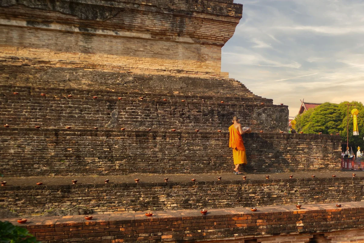Wat Phra That Chedi Luang view 2