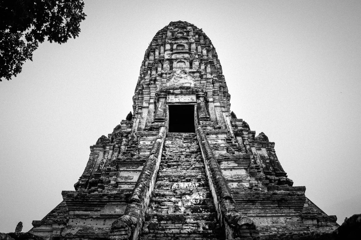 Wat Ratchaburana feature