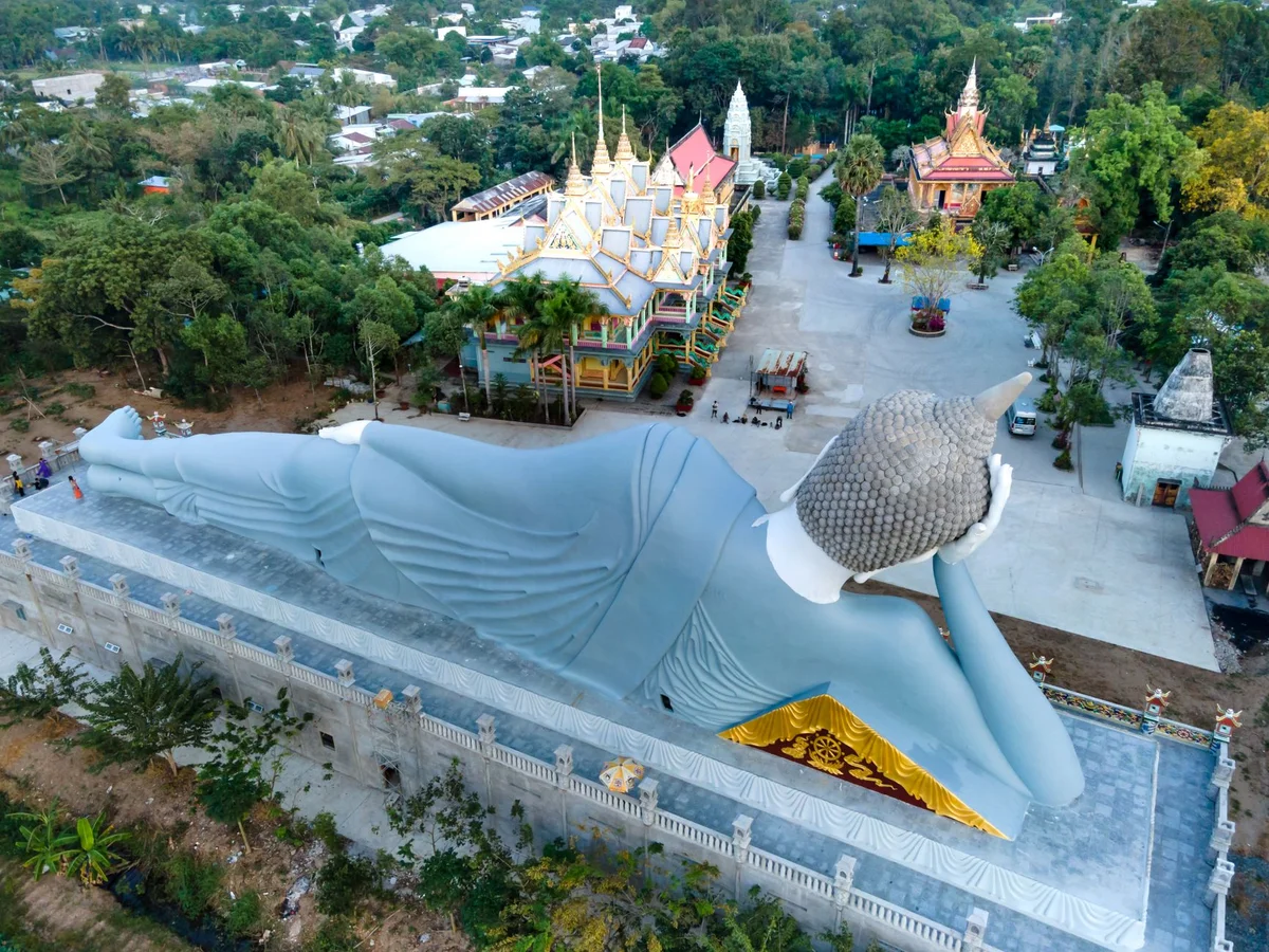 Wat Yai Chai Mongkhon feature