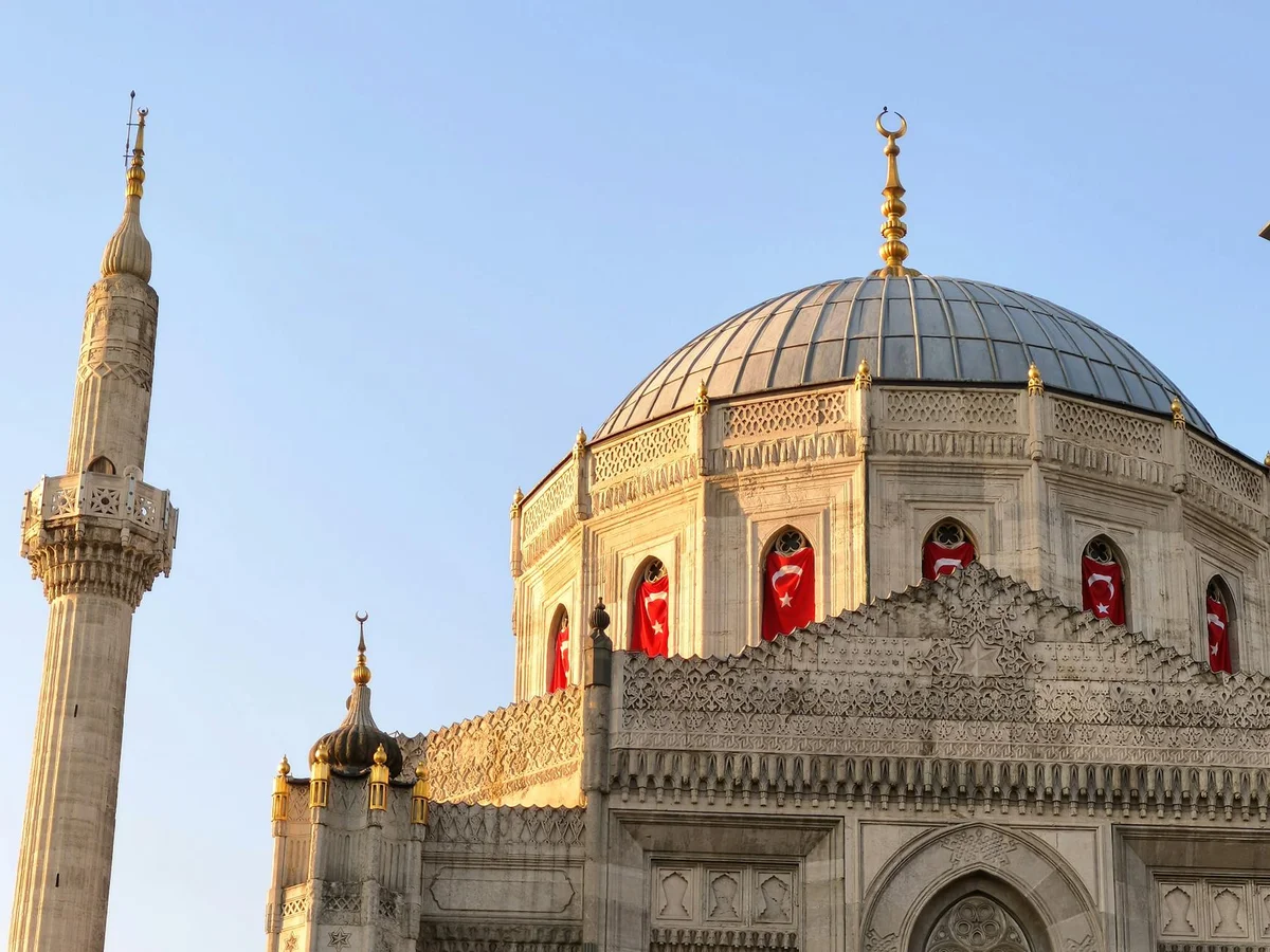 Murat Paşa Mosque feature