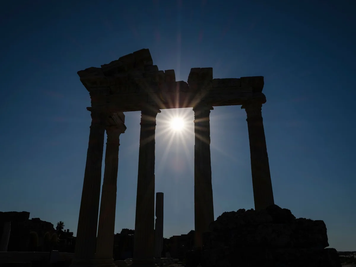 Temple of Apollo Side feature