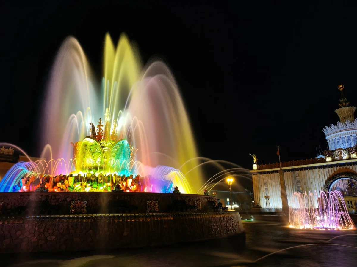 Ashgabat Evening Boulevards feature