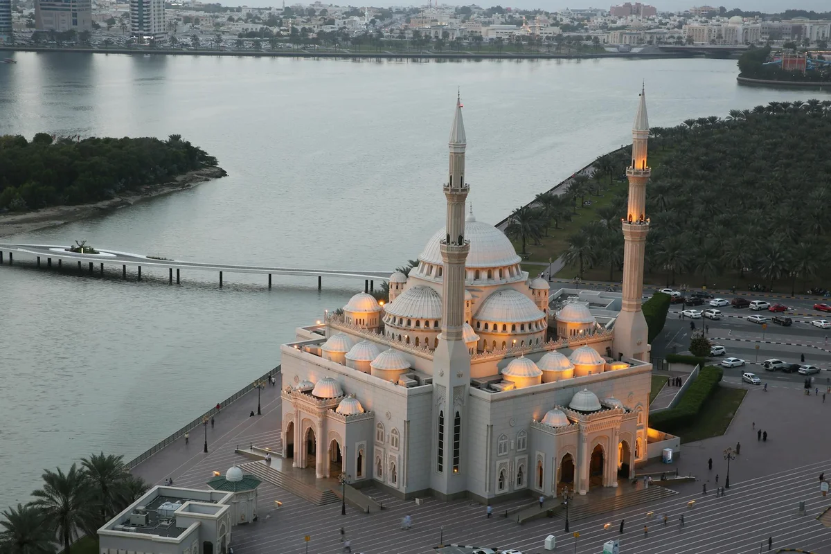 Sharjah Corniche feature