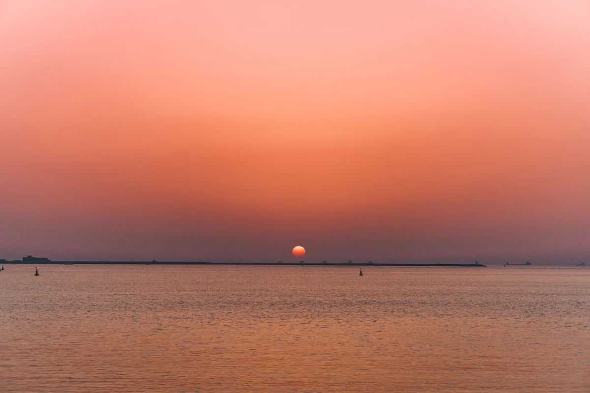 Al Hamra Waterfront feature