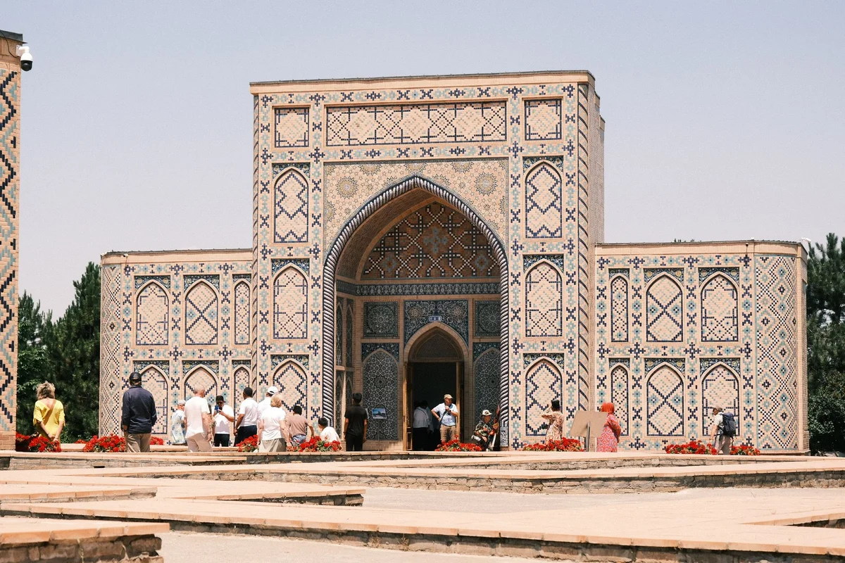 Chashma Ayyub Mausoleum view 2