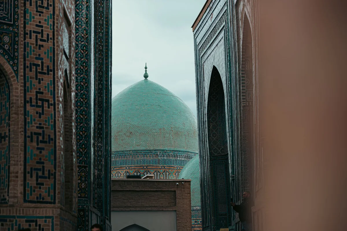 Hazrat Khizr Mosque feature