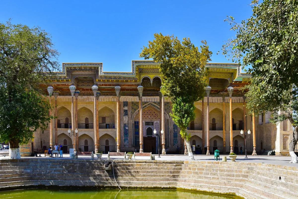 Lyabi Hauz Ensemble view 2