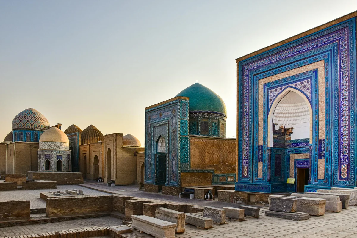 Shah-i-Zinda view 1