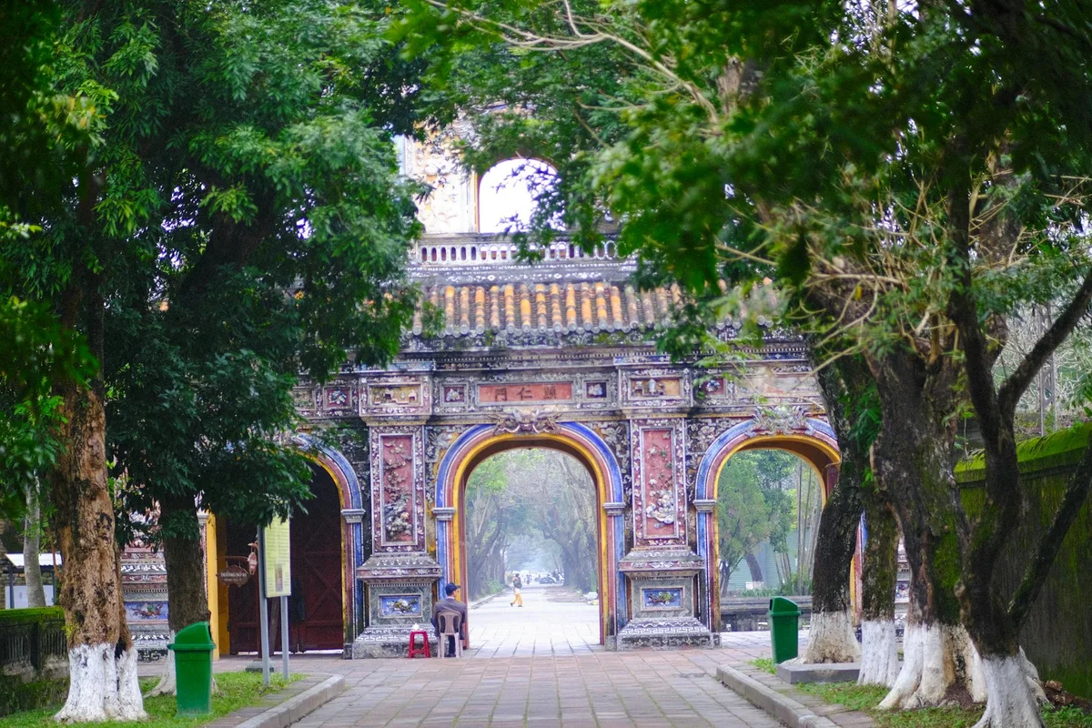 Tự Đức Tomb view 2