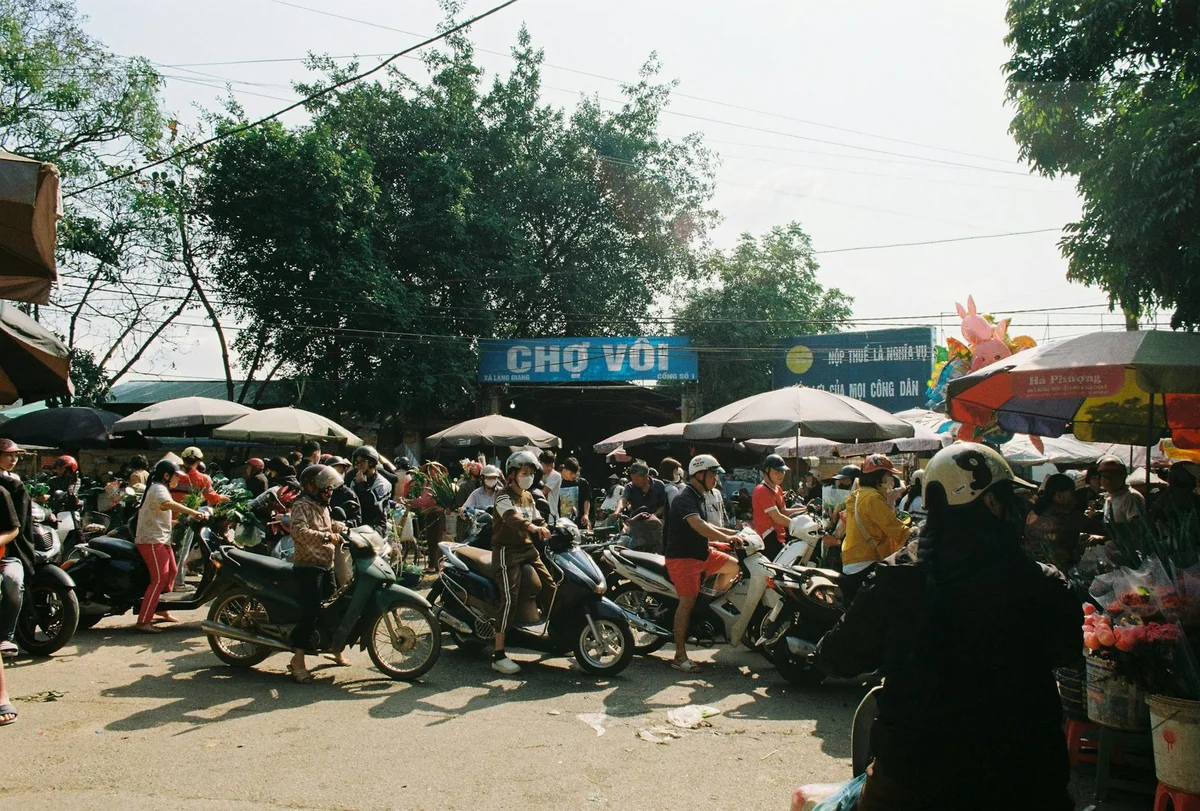 Dam Market view 1