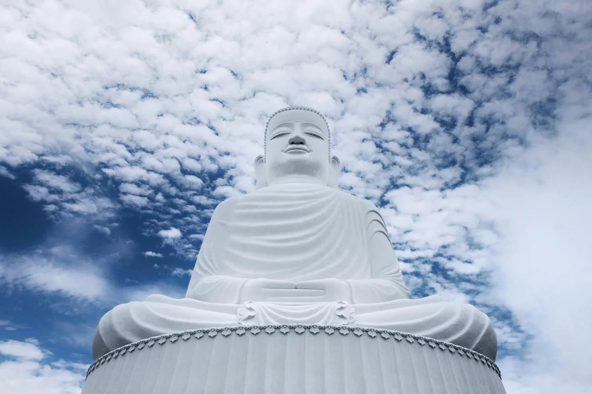 Long Sơn Pagoda feature