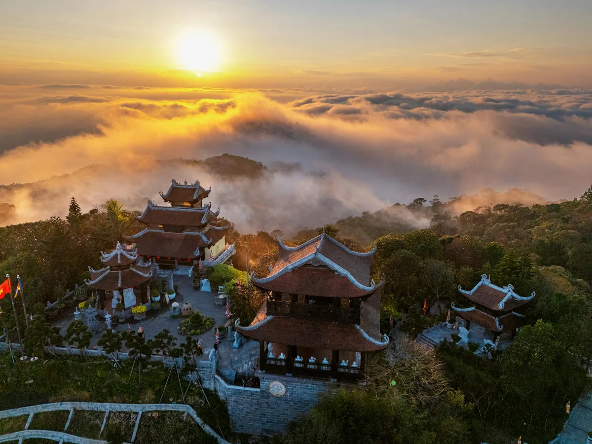 Ho Quoc Pagoda feature
