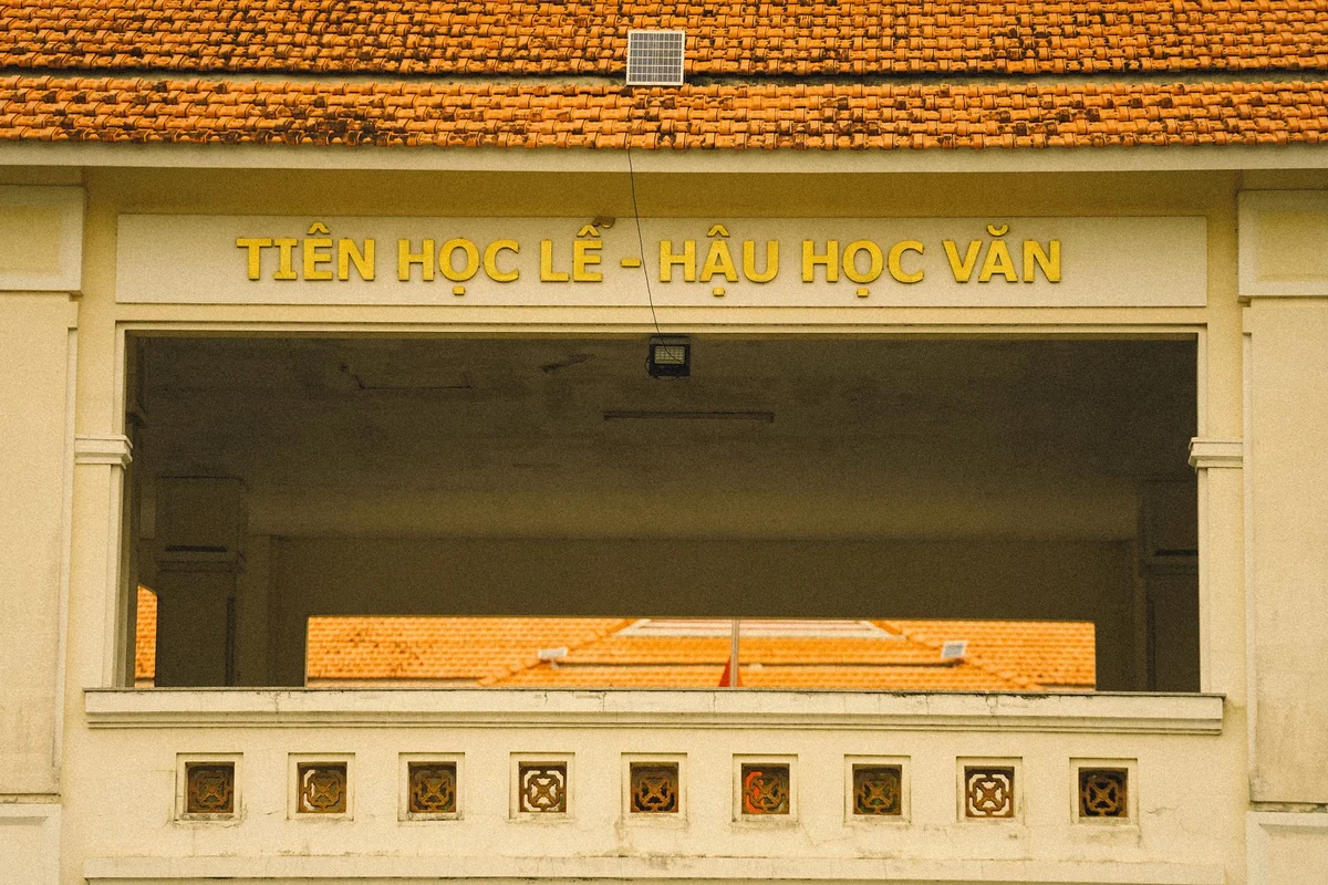 An Dinh Palace view 1