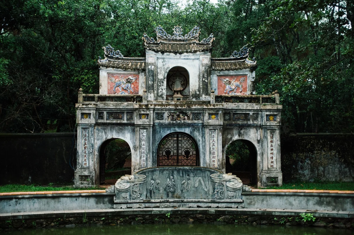 Bao Vinh Ancient Town view 1