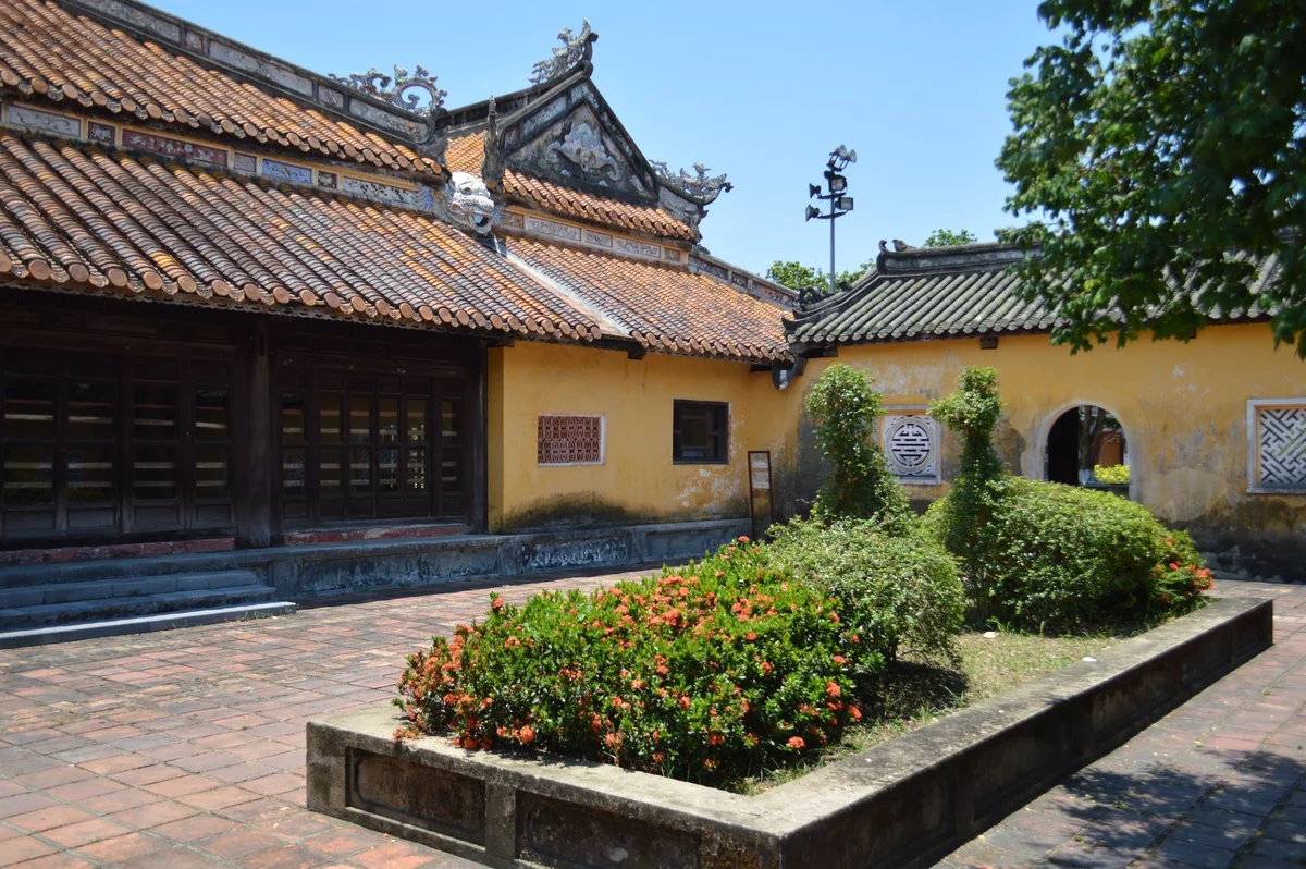 Binh Tay Market view 2